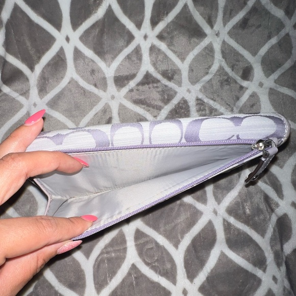 Lavender Coach Wallet - Picture 3 of 5
